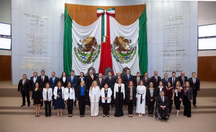 Rinden protesta integrantes de la LXV Legislatura de Tamaulipas