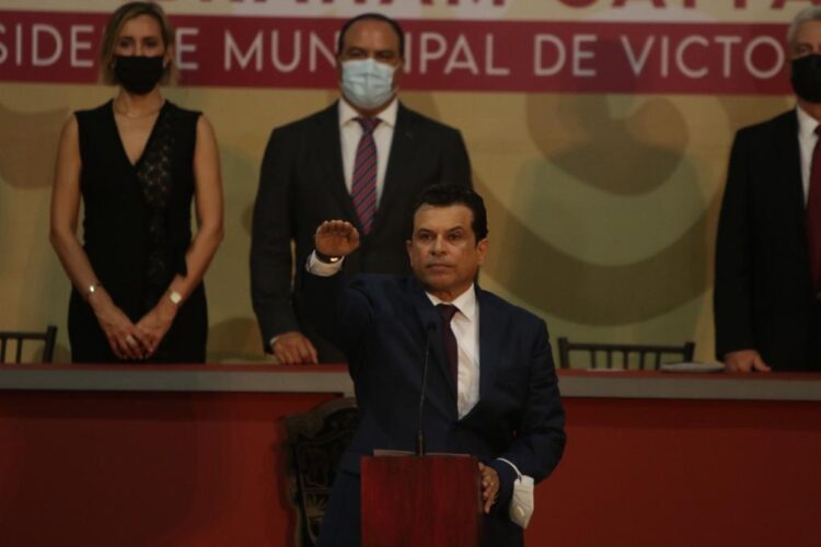 Protesta Lalo Gattás como Alcalde de Victoria