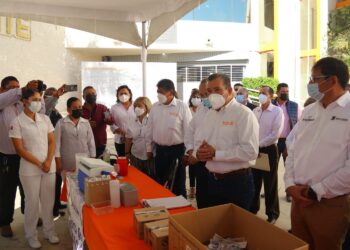 Inician ISSSTE-SNTE jornada de vacunación contra Influenza y neumococo