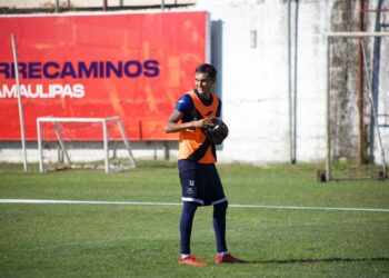 Correcaminos va por el triunfo a Cimarrones