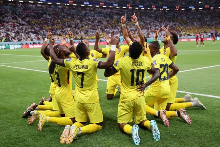 Ecuador acaba con la historia y gana el partido inaugural
