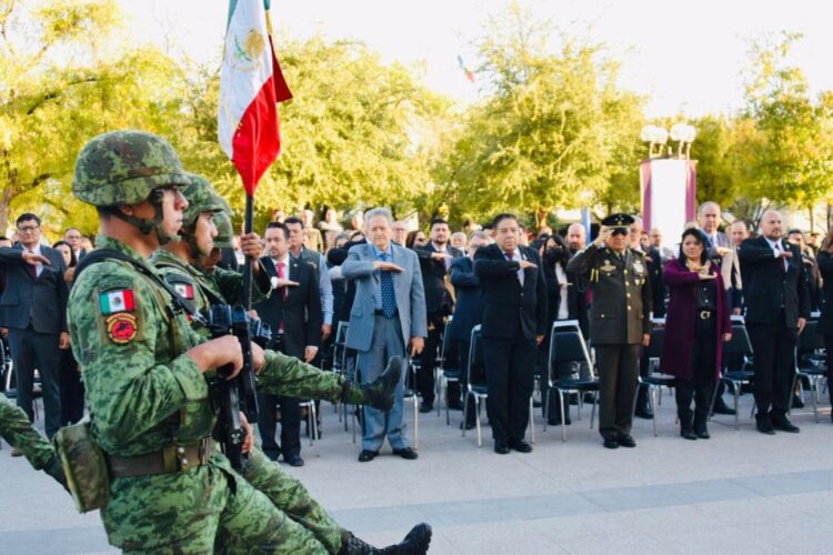 Conmemoran promulgación de Carta Magna de México con ceremonia cívica