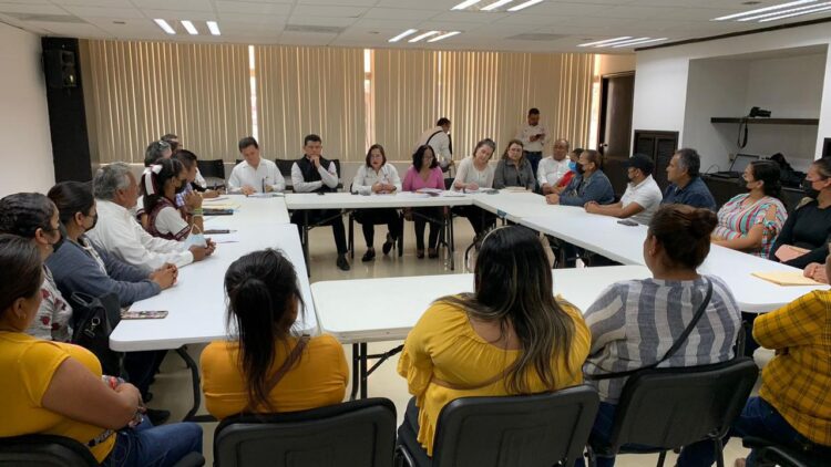 Se compromete la SET a resolver necesidades educativas de familias de San Fernando