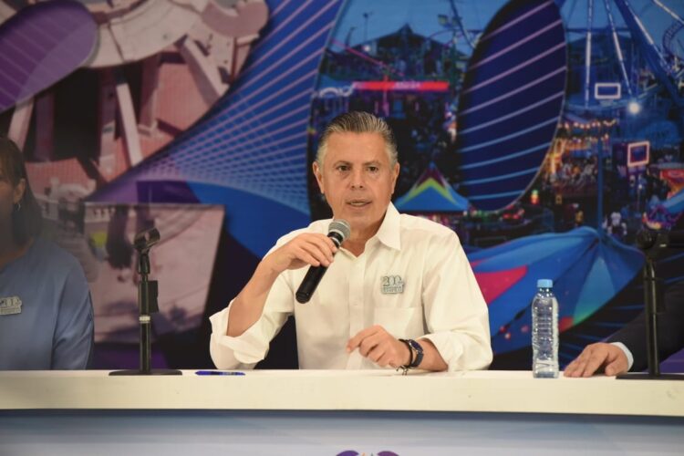 Presenta Chucho Nader Feria del Bicentenario Tampico 2023