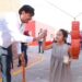 Festeja Carlos Peña su cumpleaños con más de 200 niños