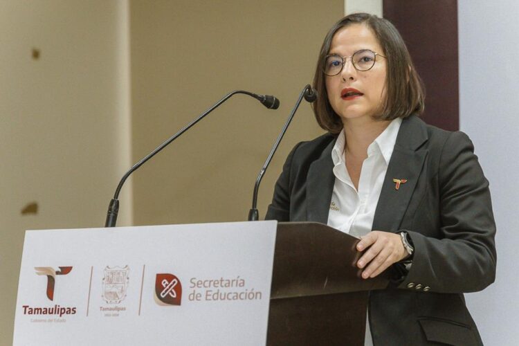Gobierno cumple con las y los maestros en el Día Mundial del Docente