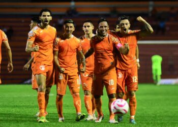 Triunfa Correcaminos ante La Paz