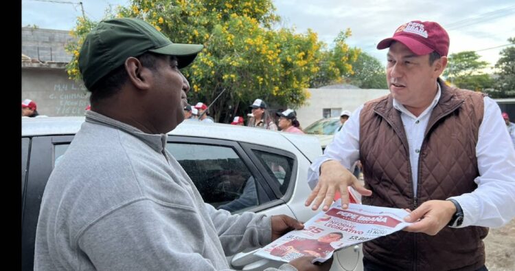 Entrega Diputado Pepe Braña su informe en colonias de Victoria