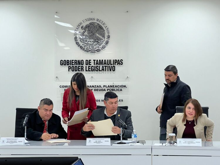 Diputado Braña participa en aprobación de leyes de ingresos municipales