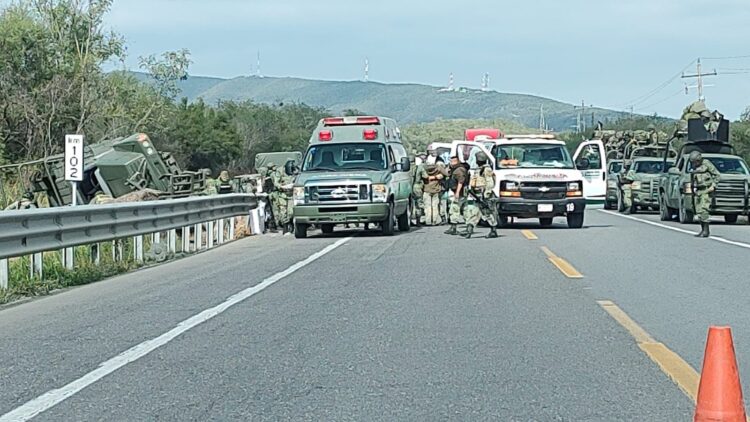 Militares lesionados por volcadura