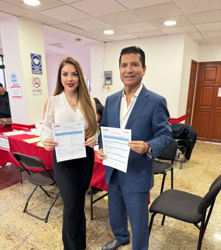 Chavira y Cendy Robles, aspirantes al senado por PT.