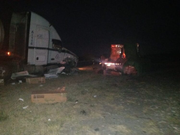 Choque entre trailers en la Hidalgo – González