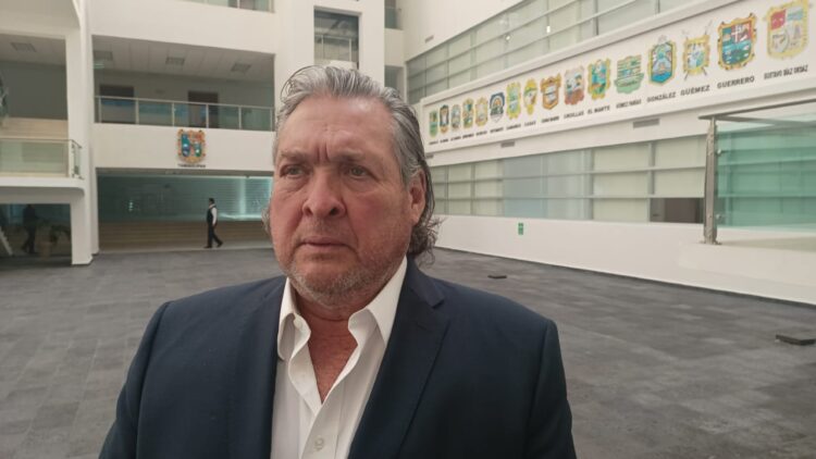 Señala Gustavo Cárdenas a pluris “Si quieren el voto, que vayan a buscar el voto”