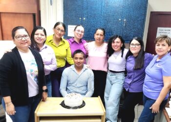 Recibe Juan Gerardo múltiples felicitaciones