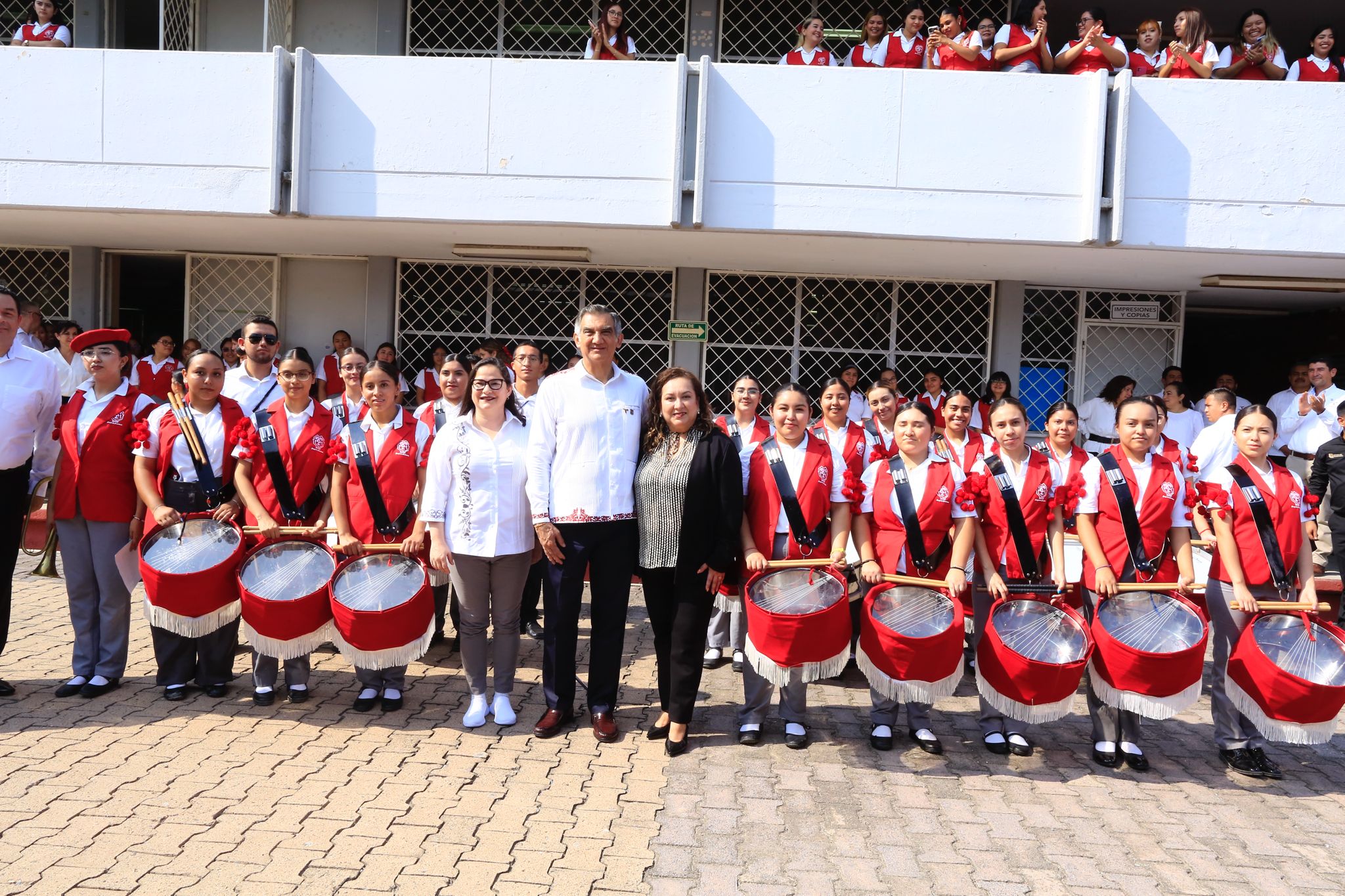 Destaca Américo rol de las educadoras en la formación de nuevas generaciones