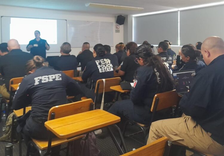 Asiste Guardia Estatal de Género a capacitación en Michoacán