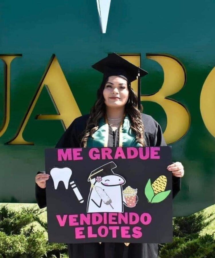 Me gradué vendiendo elotes