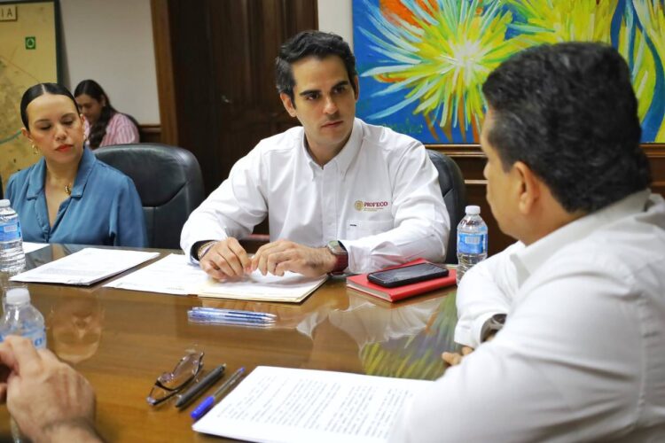 Firma Municipio convenio de colaboración con PROFECO