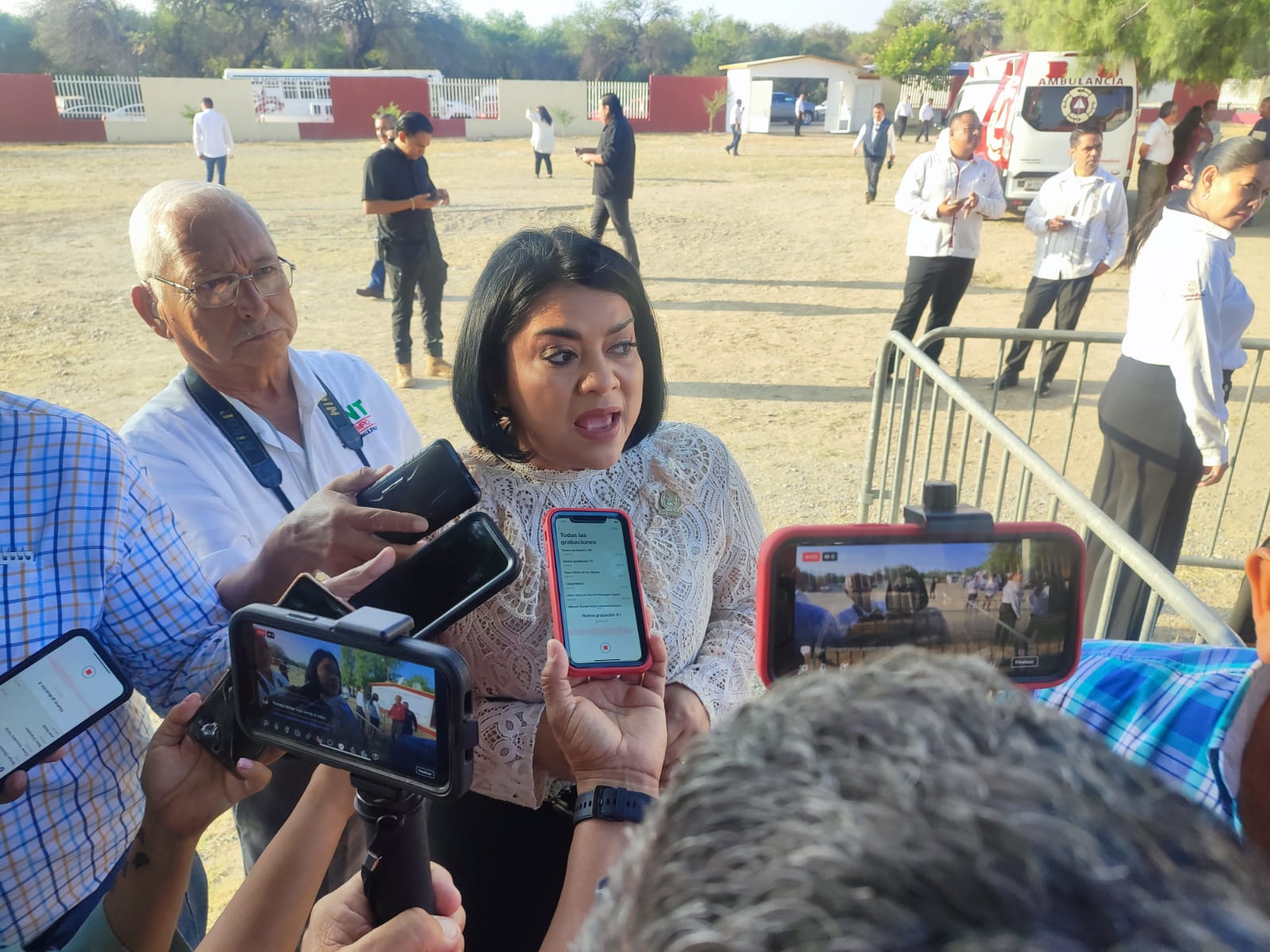 Reconoce Úrsula Salazar que hay «bastantitas» cuentas públicas pendientes 