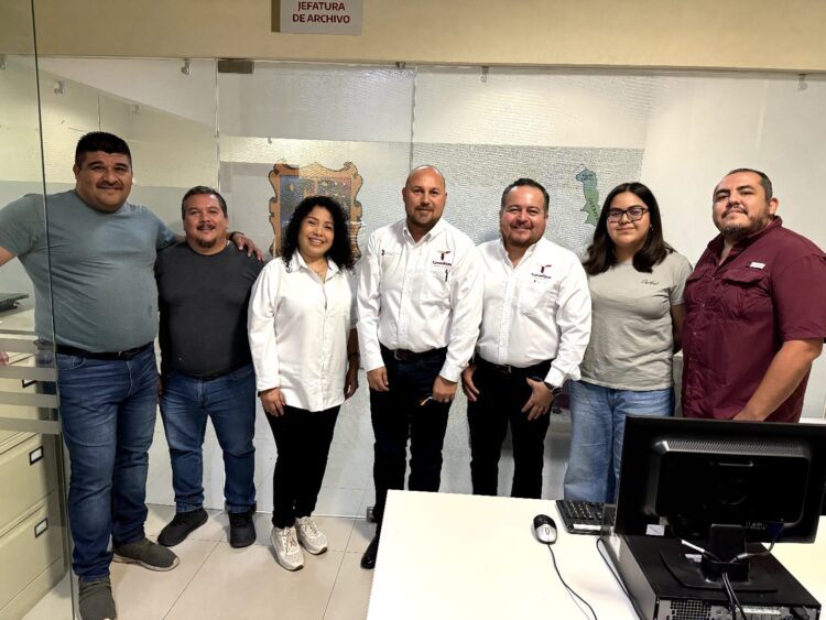 Realiza secretario general de Gobierno supervisión en Registro Civil e Instituto Registral y Catastral durante periodo vacacional