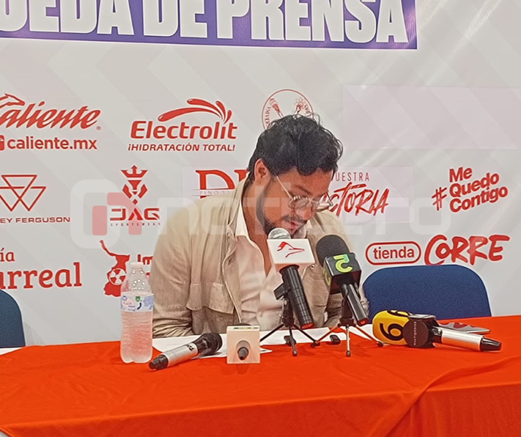 Se queda Correcaminos sin Presidente
