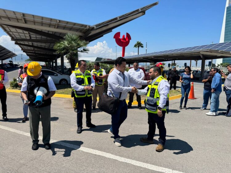 Evacuan a 320 personas en el Congreso por connato de incendio