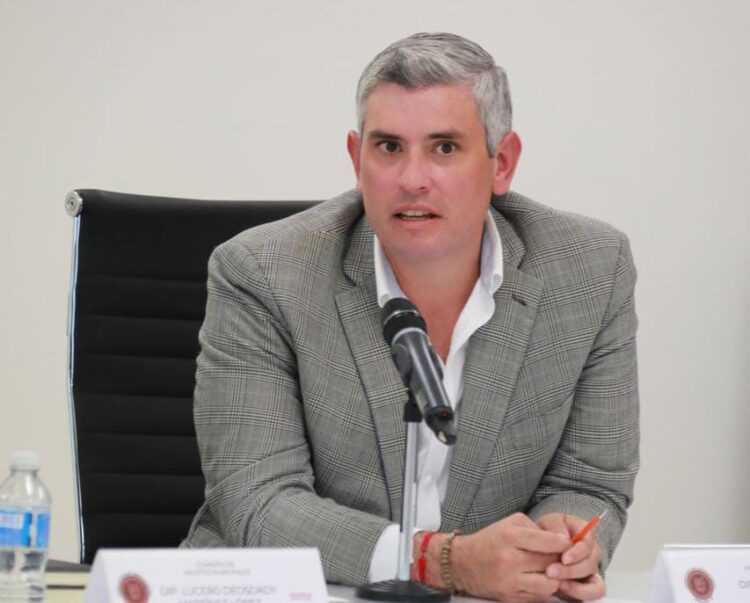 Preside Juan Carlos Zertuche comisión de transparencia en el Congreso del Estado 