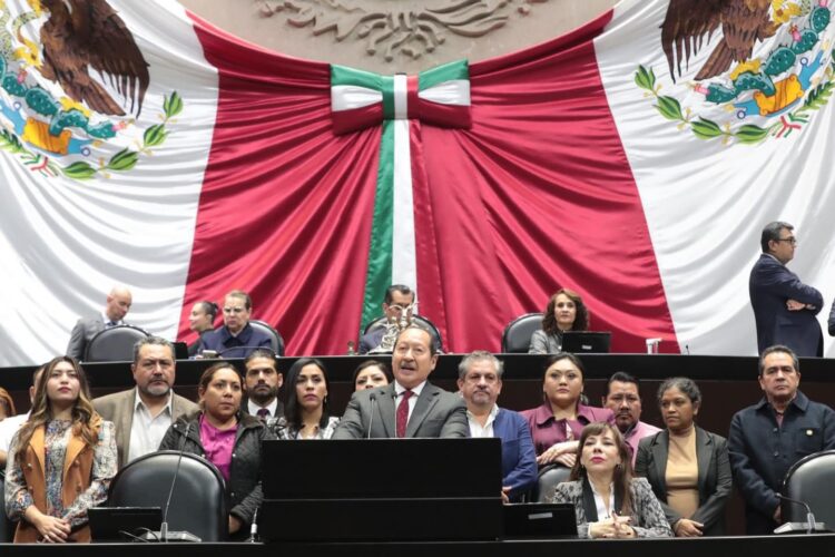 Se aprueba dictamen que impide controvertir cambios a la Constitución en la Cámara de Diputados 