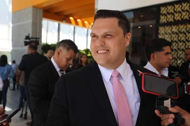 Pide HP que sea maduro Ismael Cabeza de Vaca y se deje de chiflazones(…)