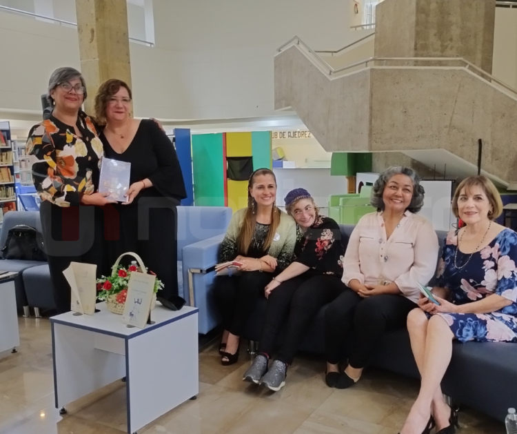 Conmemoran día nacional del libro con tarde de inspiración y poesía