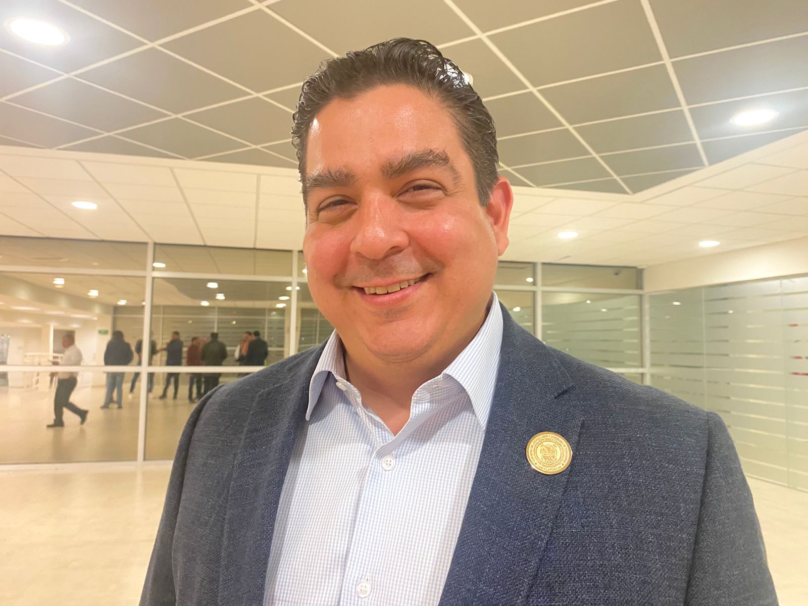 Diputado en contra del endeudamiento por construcción de Estaciones seguras
