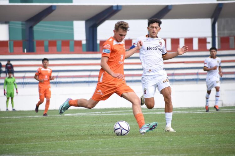 Correcaminos y Leones Negros disputan la semifinal de Ida