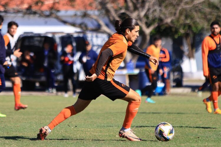 Listo Correcaminos para su primer partido de preparación