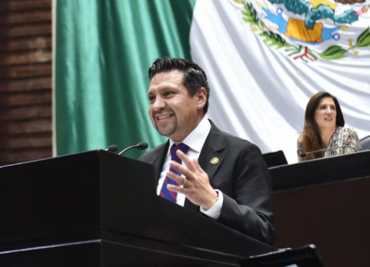 Exige PAN cuentas sobre 4MMDP en el «Bachetón» de la presidenta 