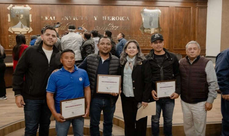 Reconoce alcalde Alberto Granados honestidad de fajineros municipales