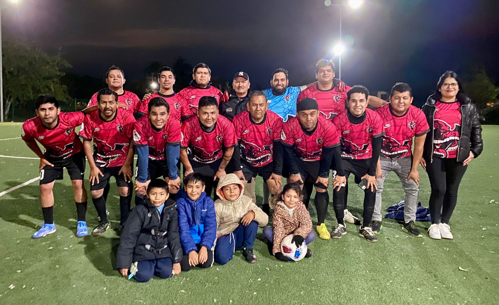Letal arranque y nueva piel para Team Veneno en 2025