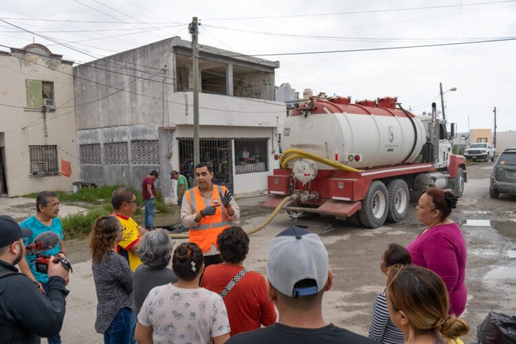 Reafirma Roberto Lee su compromiso en la colonia Fundadores de Matamoros