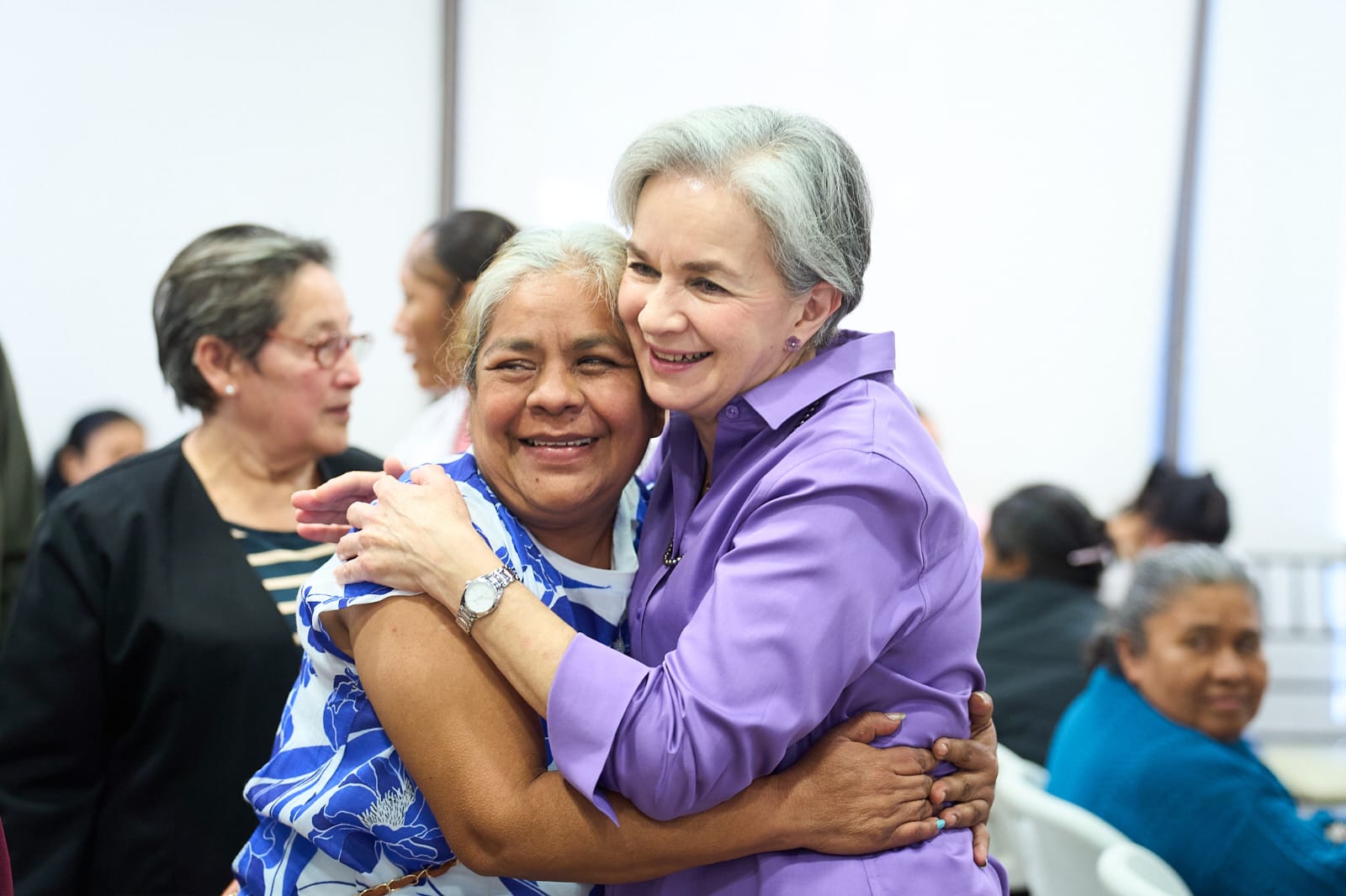 Entregan DIF Tamaulipas y Hearing Aids for Latin America 200 aparatos auditivos