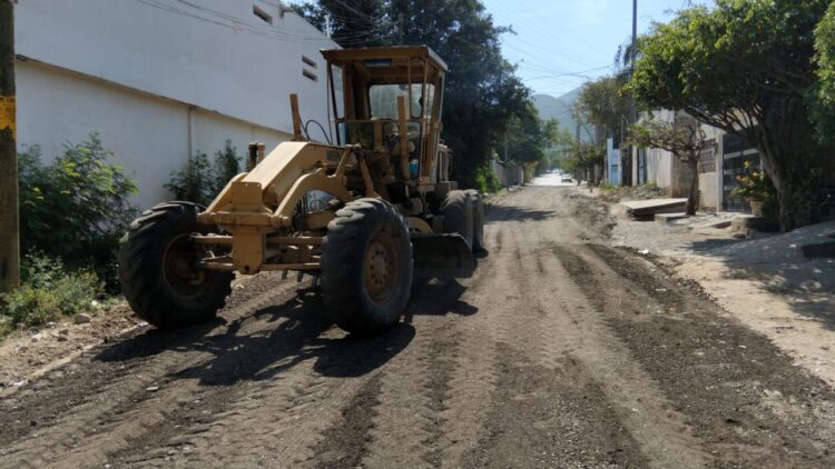 Amplia Municipio a 7,995 m2 en reparación de baches