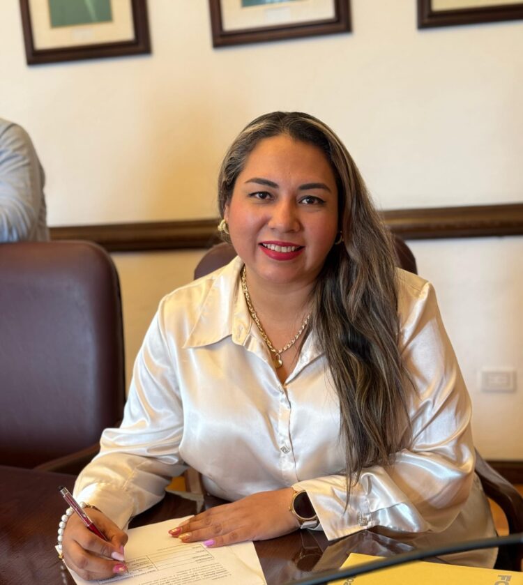 Instalan comisión de estudios sociales y opinión pública en Victoria