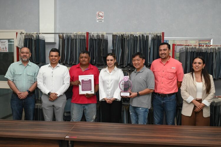 Certifican DIF y Municipio a Nien Hsing International como empresa inclusiva