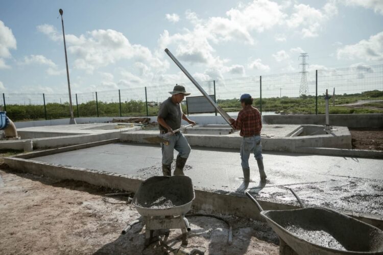 Gobierno de Matamoros supervisa trabajos en la estación de bombeo