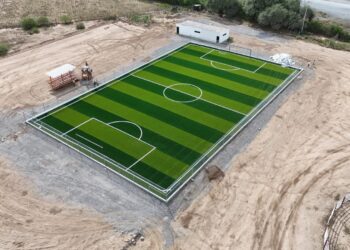 Jaumave ya cuenta con campo de fútbol de pasto sintético 