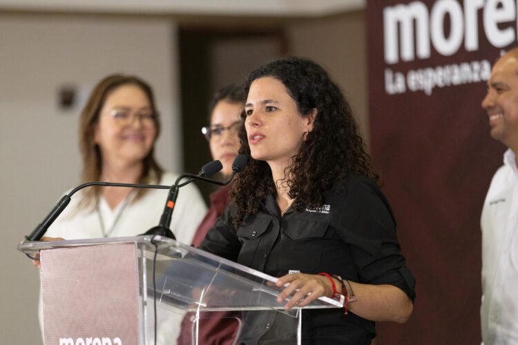Luisa Alcalde garantiza paridad de género en procesos internos de Morena
