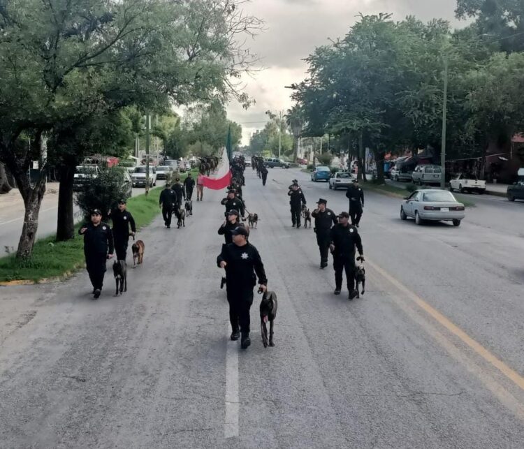 Agrupamientos policiales de la SSPT se preparan para desfile conmemorativo de la independencia de México 