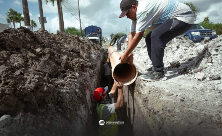 Avanza rehabilitación de drenaje en Francisco Villa Norte