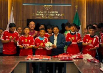 Apoya Alcalde de Jaumave al equipo juvenil de la Liga de Fútbol Copa UAT