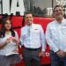 Entrega Lalo Gattás tarjetas de transporte escolar gratuito