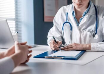 Gobierno federal garantiza atención médica a mexicanos repatriados en 2026