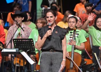 DIF Tampico Celebra a la Niñez con Emotivo Concierto «El Grillito Cantor: Un Viaje Sinfónico»